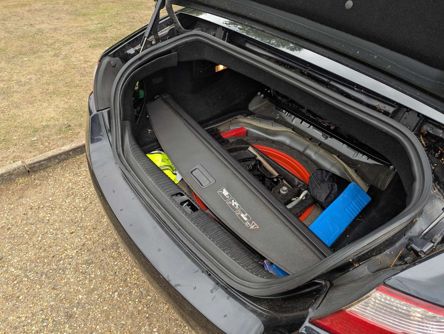 <p>2007 JAGUAR XKR 4.2 AUTO CONVERTIBLE</p>