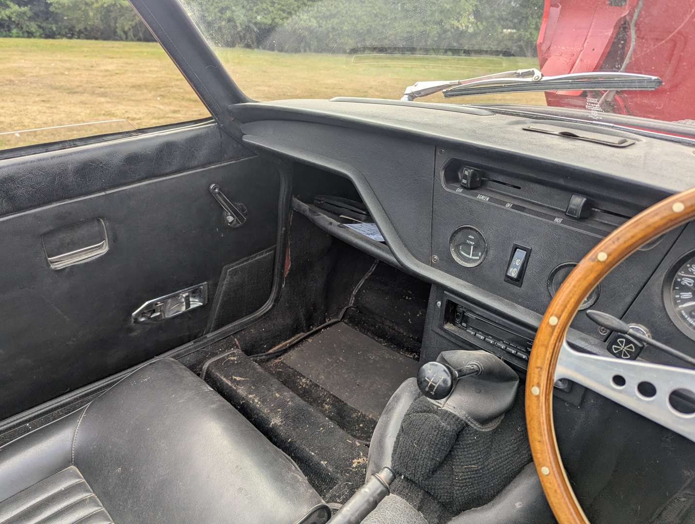 <p>1971 TRIUMPH SPITFIRE MK4</p>