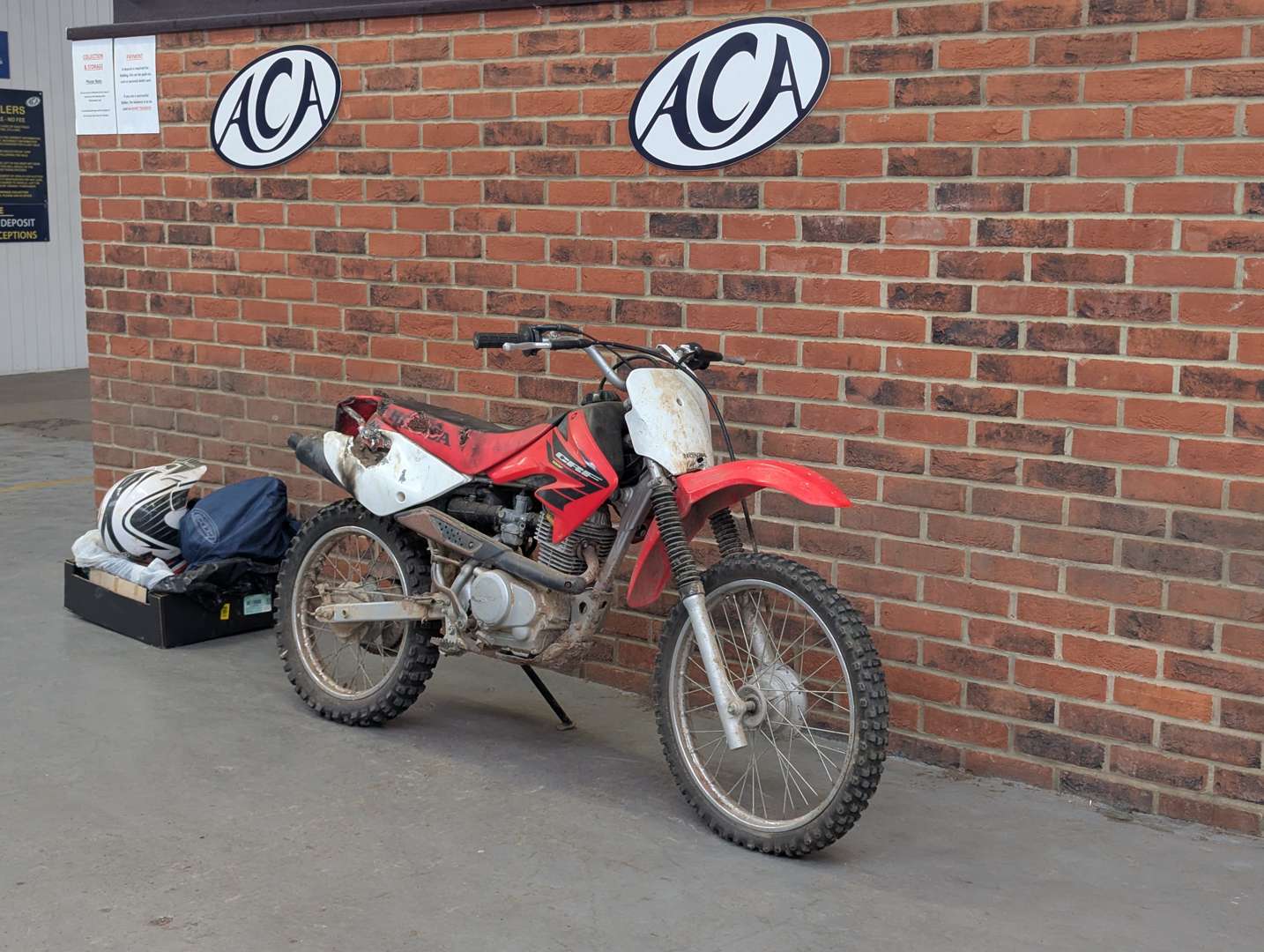 <p>HONDA CRF 100F</p>
