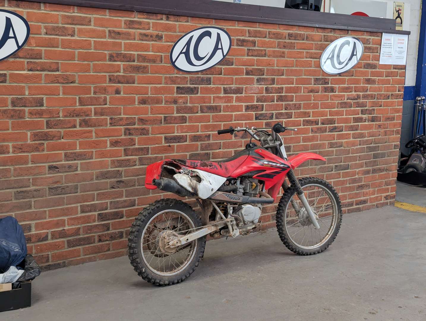 <p>HONDA CRF 100F</p>