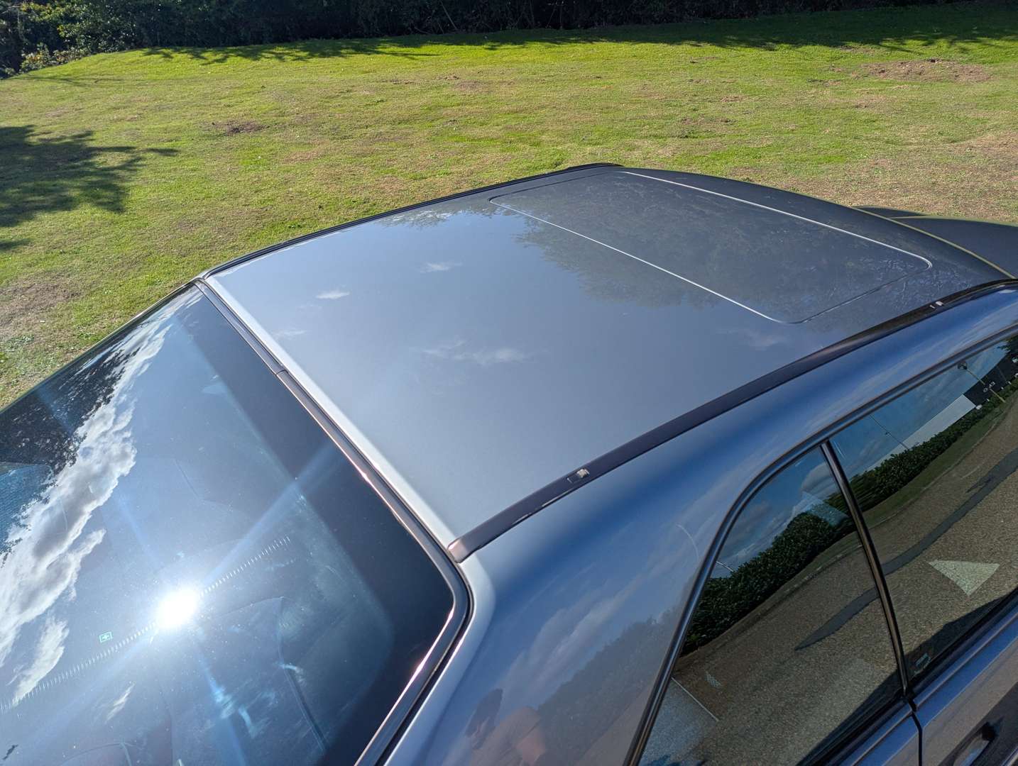 <p>1990 MERCEDES 230CE AUTO</p>