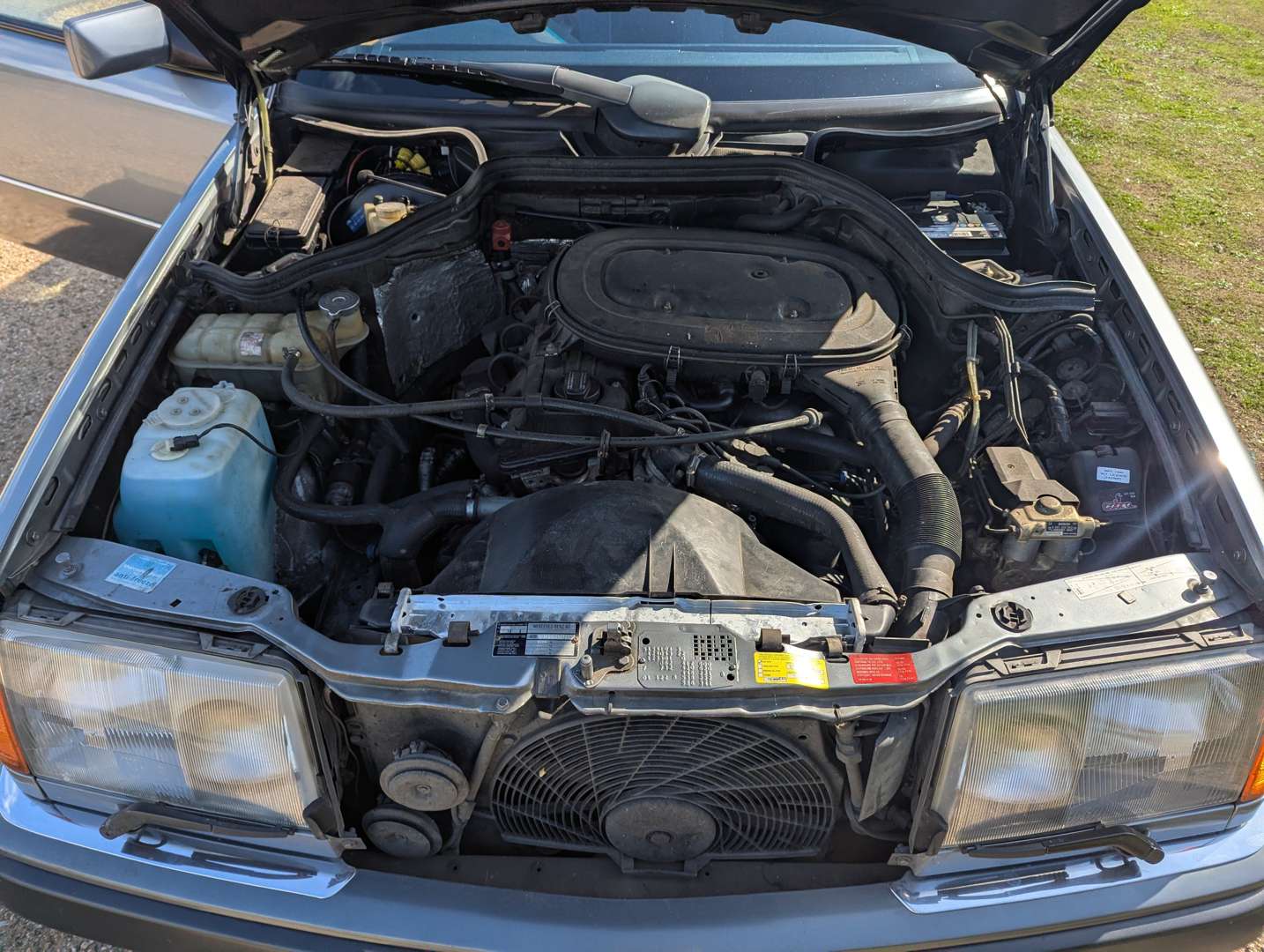 <p>1990 MERCEDES 230CE AUTO</p>