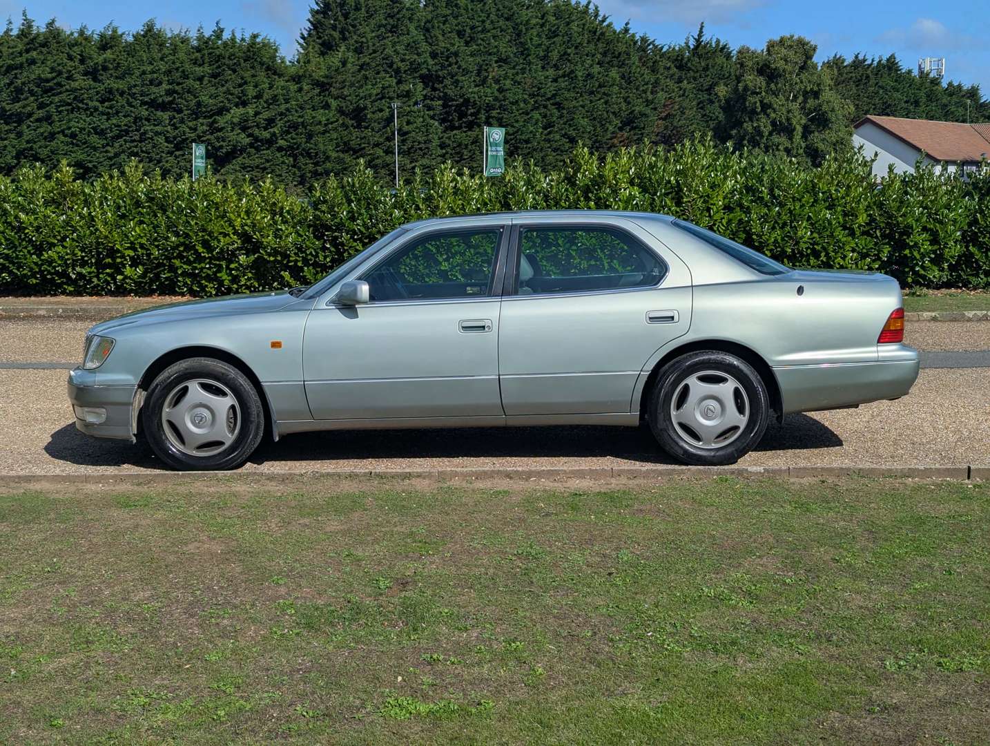 <p>1997 LEXUS LS400 AUTO</p>