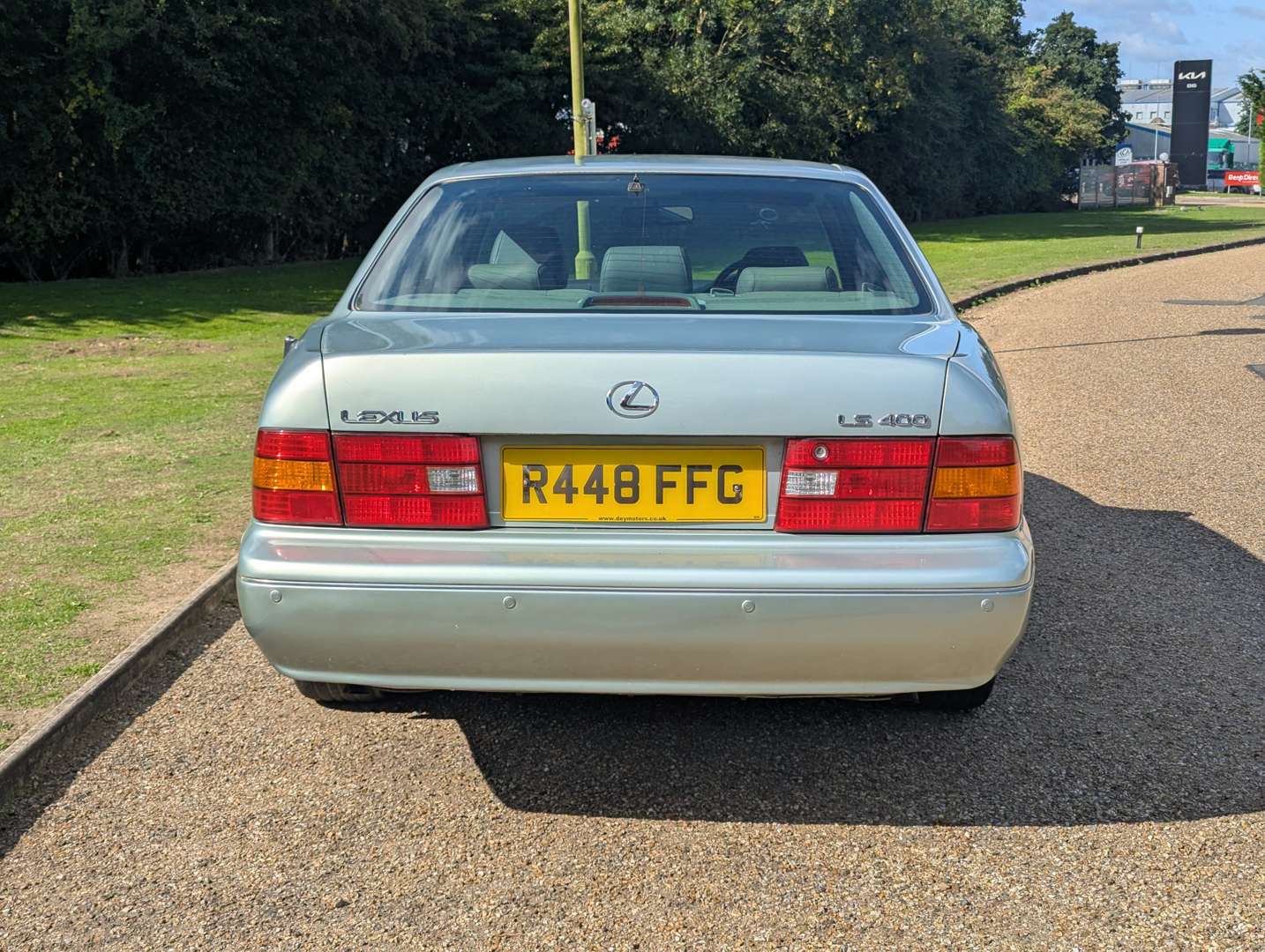 <p>1997 LEXUS LS400 AUTO</p>