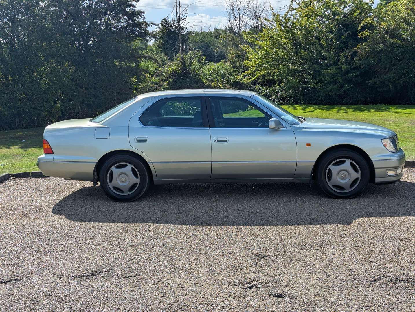 <p>1997 LEXUS LS400 AUTO</p>