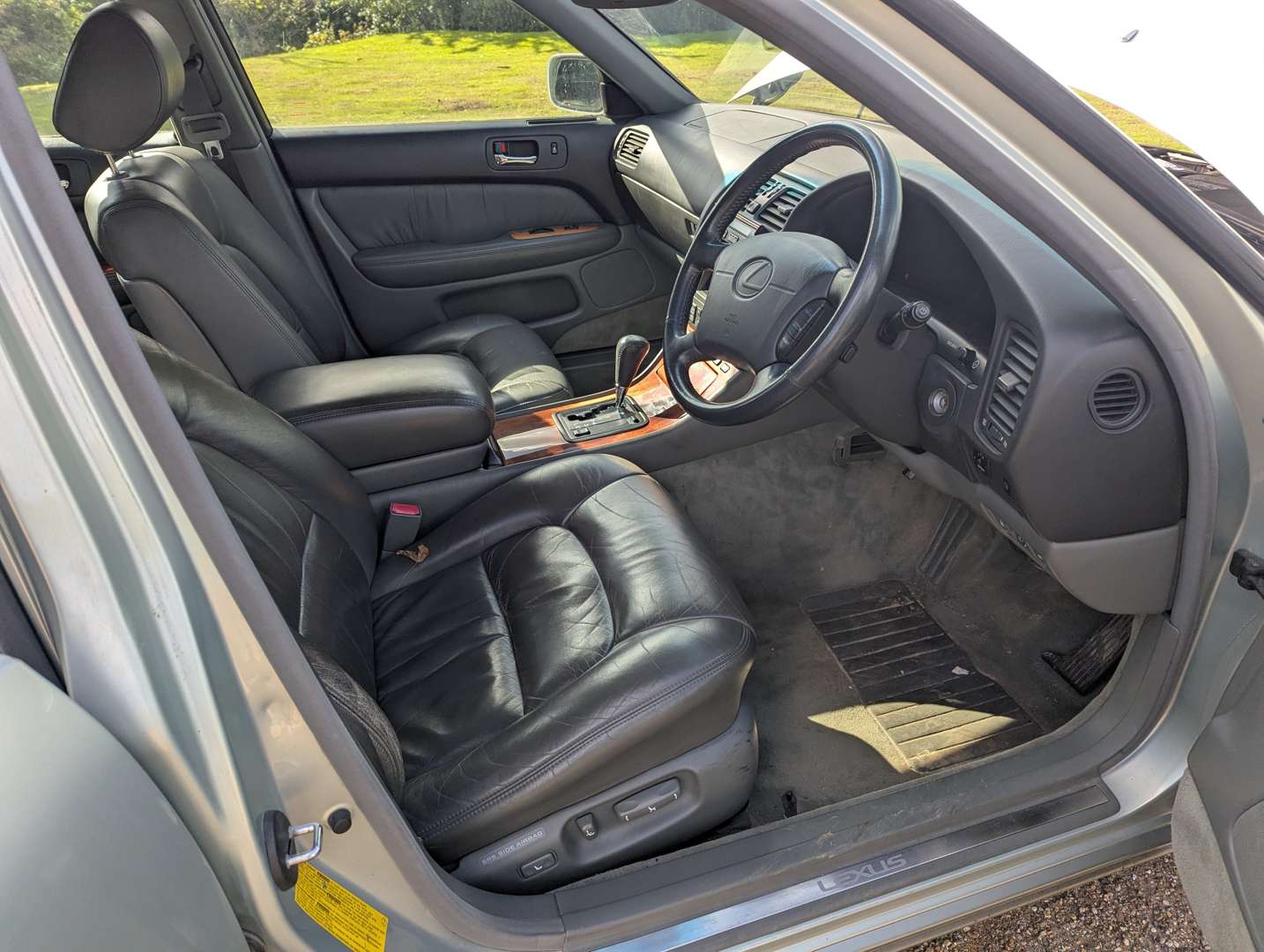 <p>1997 LEXUS LS400 AUTO</p>