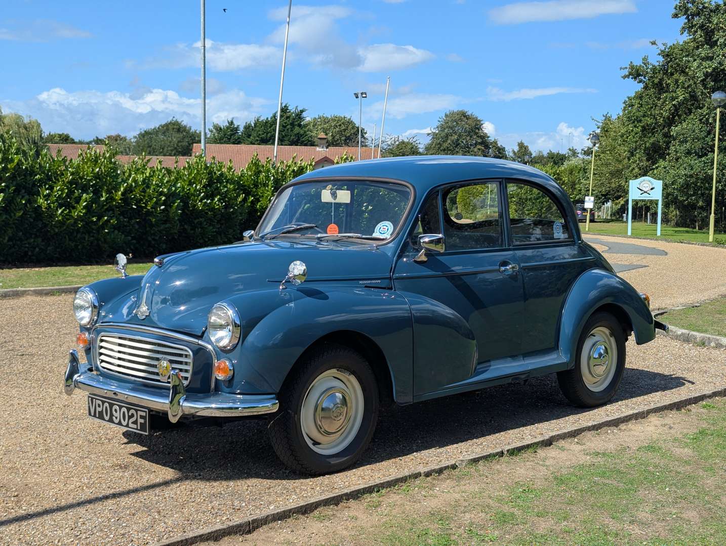 <p>1968 MORRIS MINOR SALOON</p>