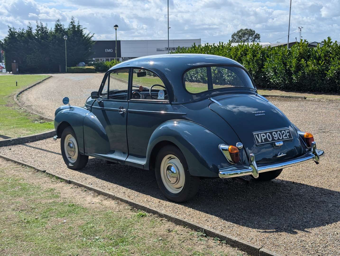 <p>1968 MORRIS MINOR SALOON</p>