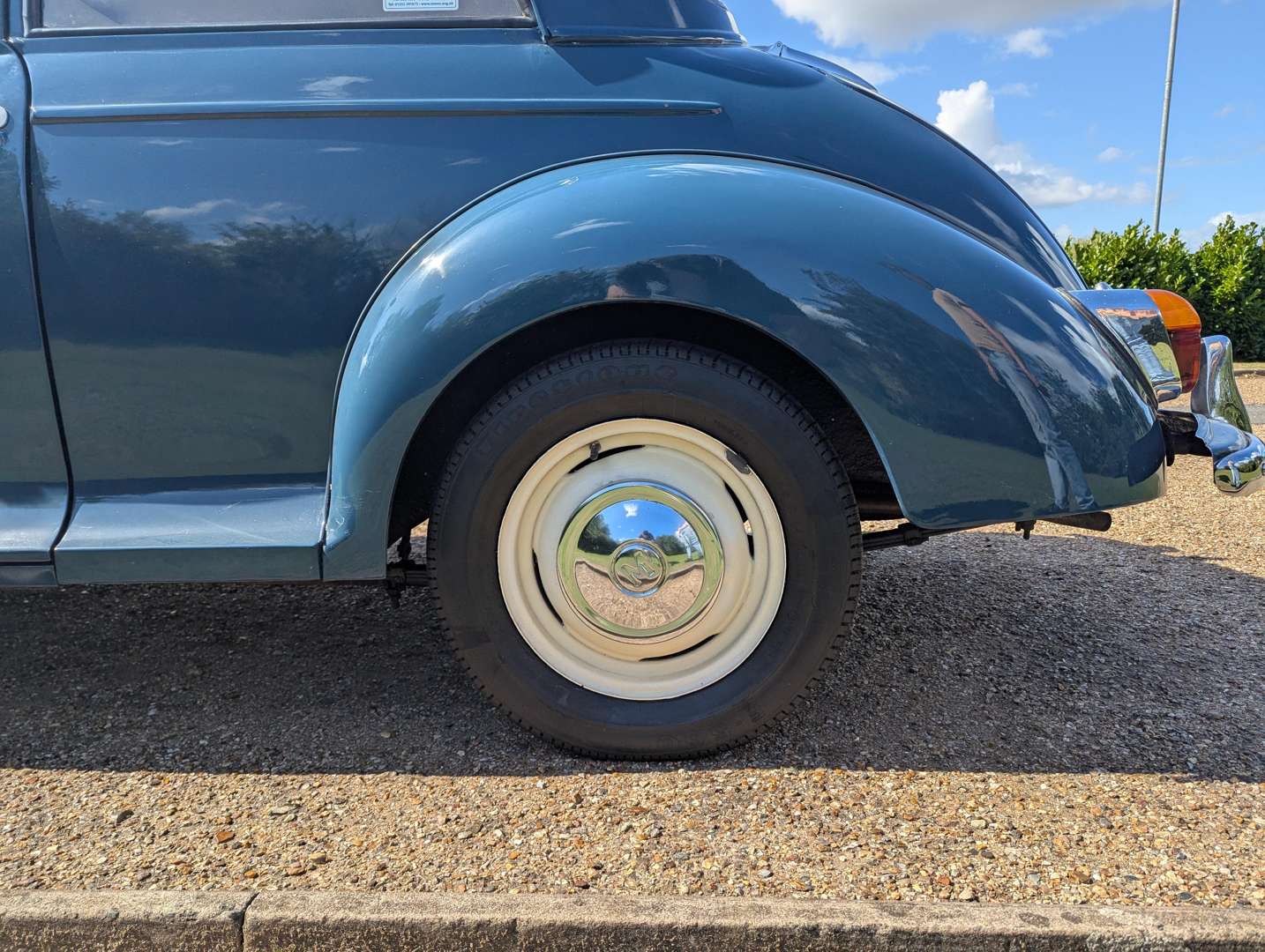 <p>1968 MORRIS MINOR SALOON</p>