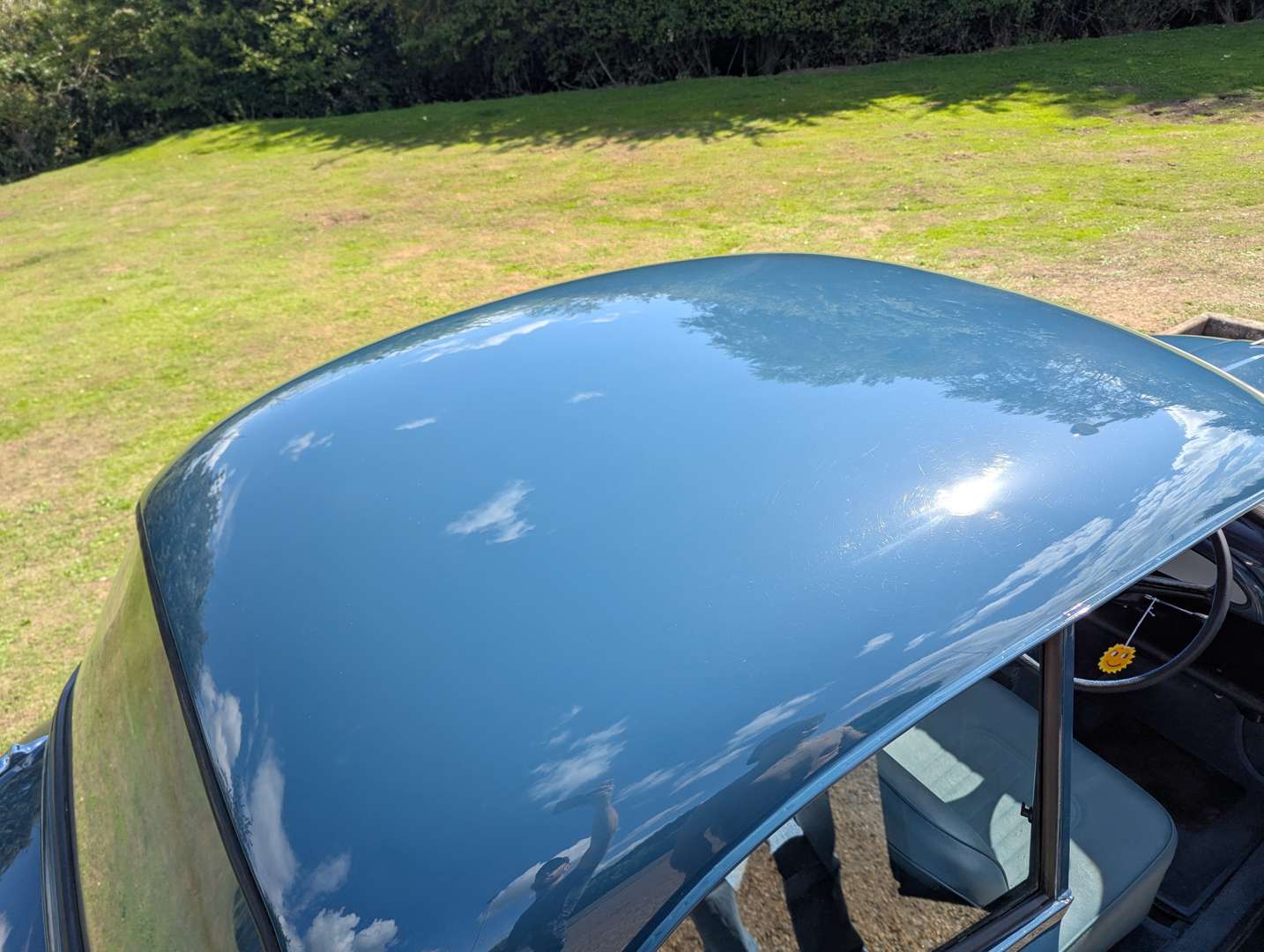 <p>1968 MORRIS MINOR SALOON</p>