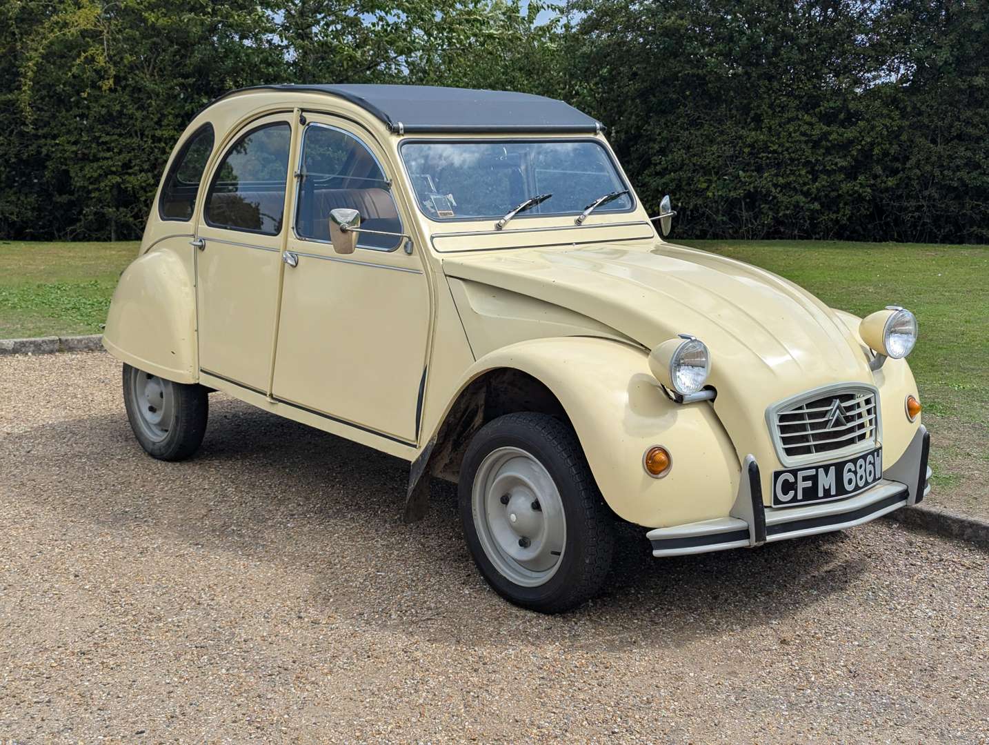 <p>1980 CITROEN 2CV LHD</p>