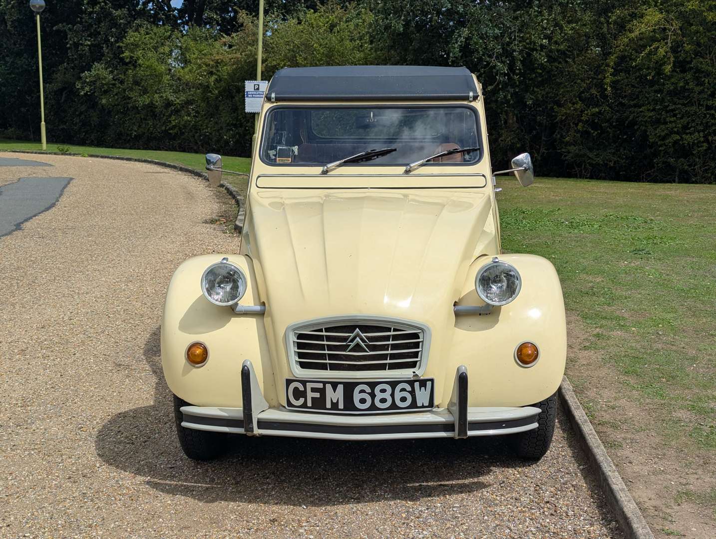 <p>1980 CITROEN 2CV LHD</p>
