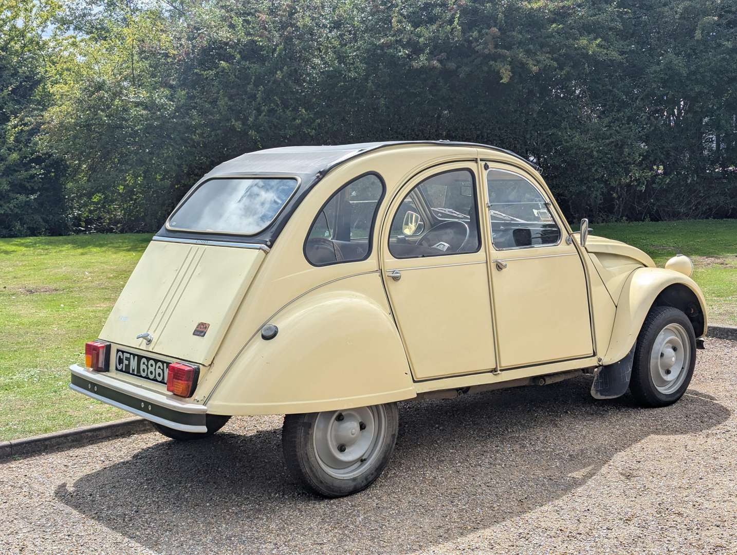 <p>1980 CITROEN 2CV LHD</p>