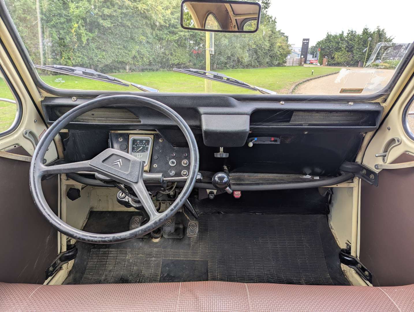 <p>1980 CITROEN 2CV LHD</p>