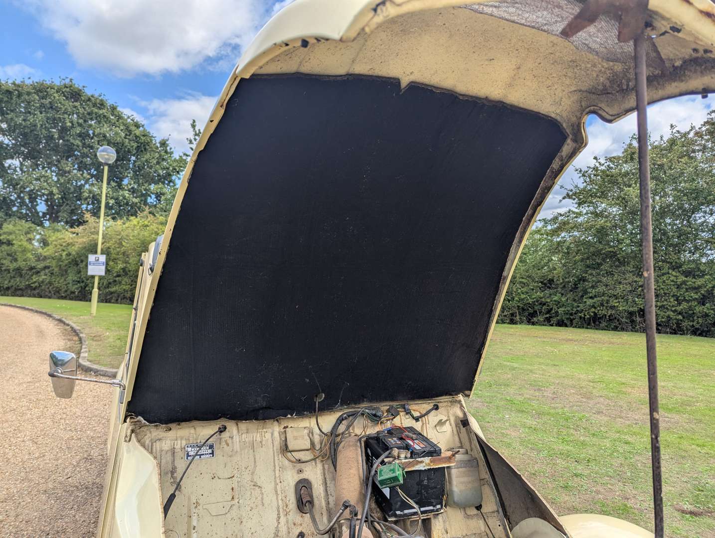 <p>1980 CITROEN 2CV LHD</p>