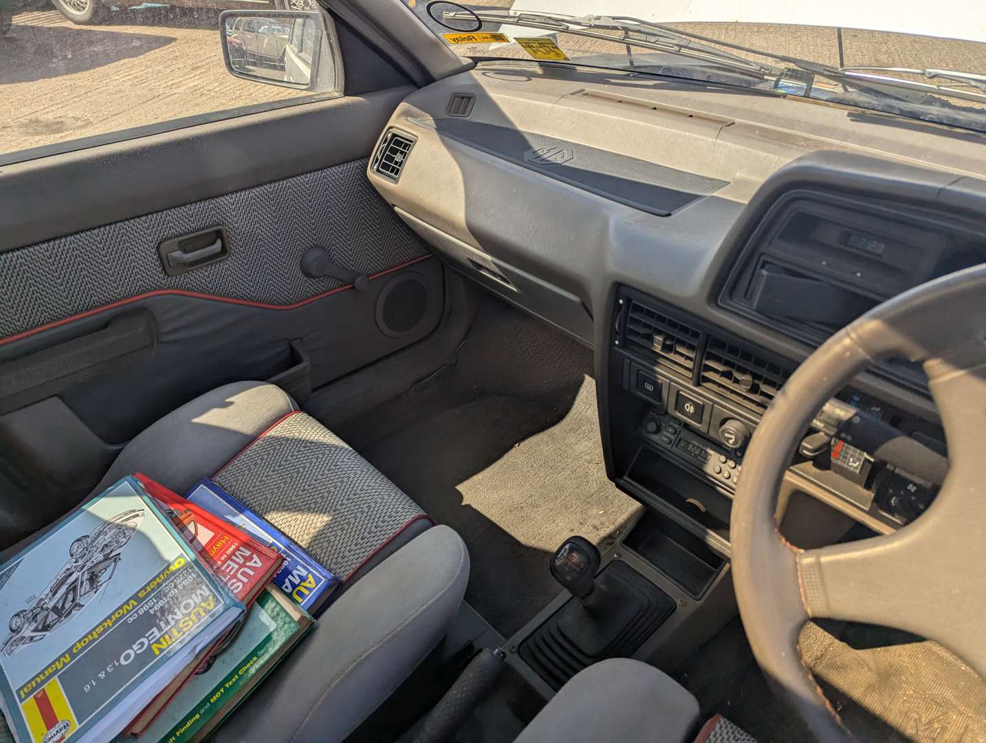 <p>1987 MG MAESTRO 2.0 EFI</p>