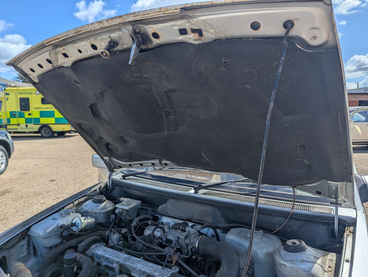 <p>1987 MG MAESTRO 2.0 EFI</p>