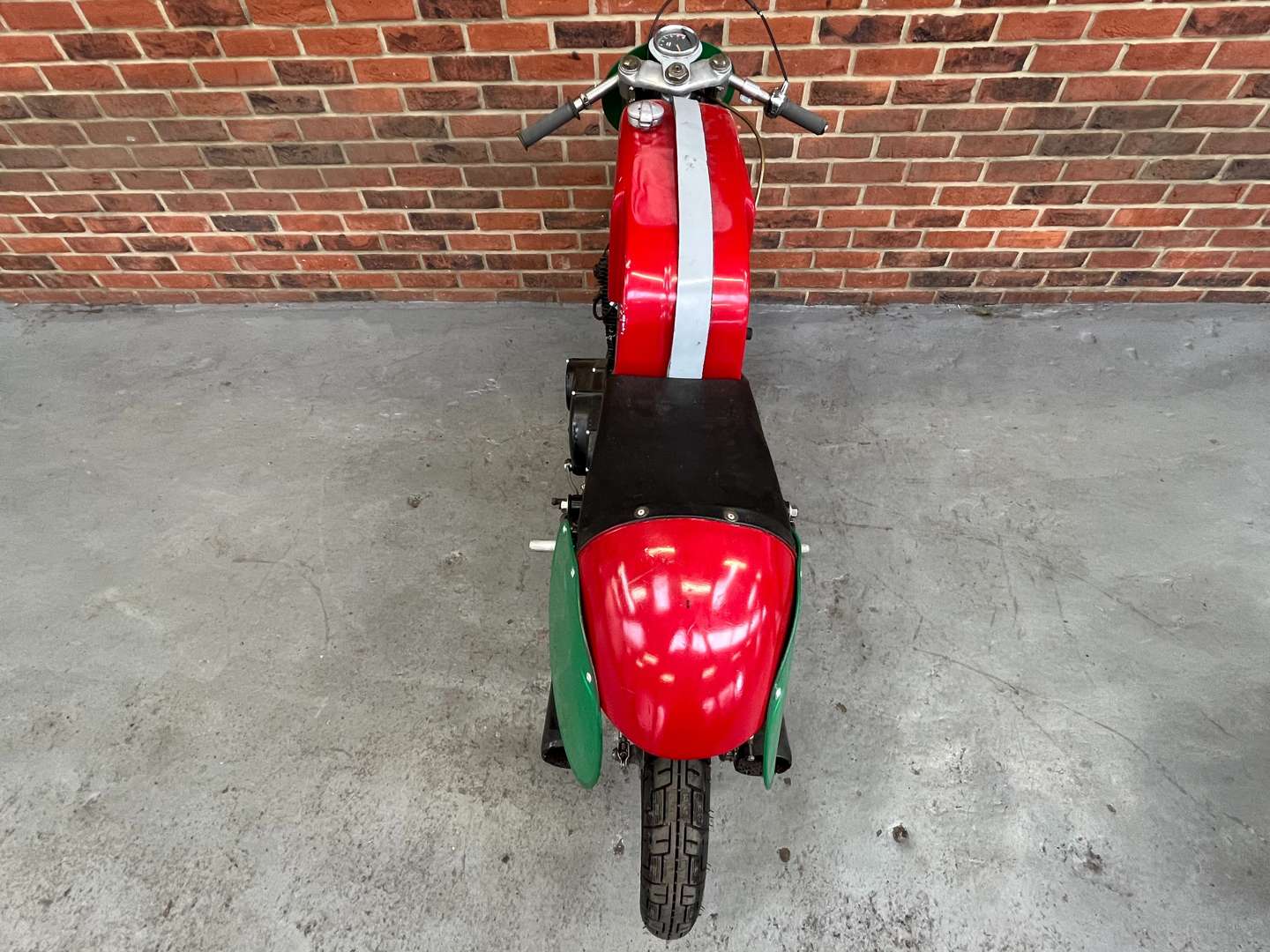 <p>1962 HONDA CB72</p>