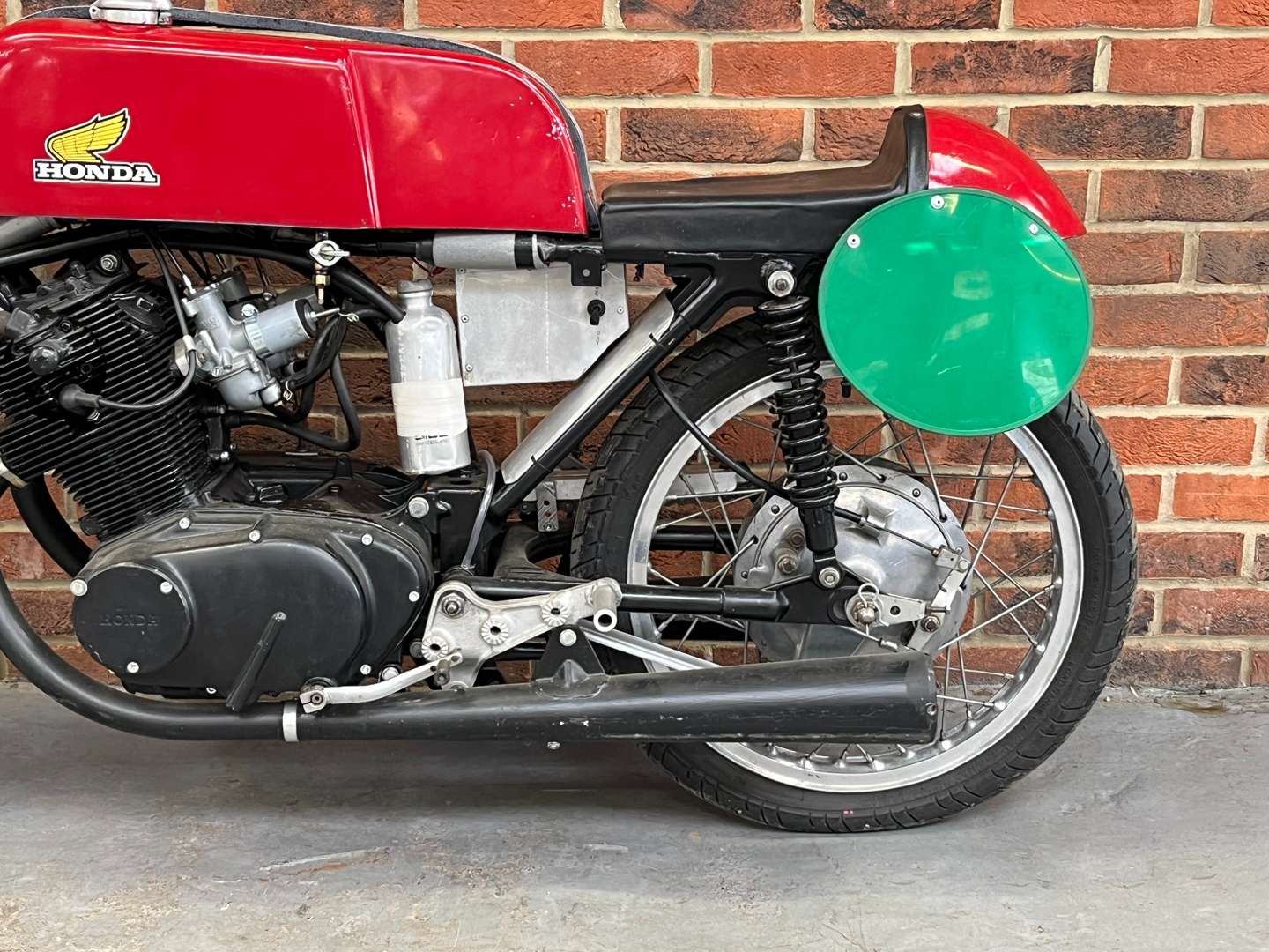 <p>1962 HONDA CB72</p>