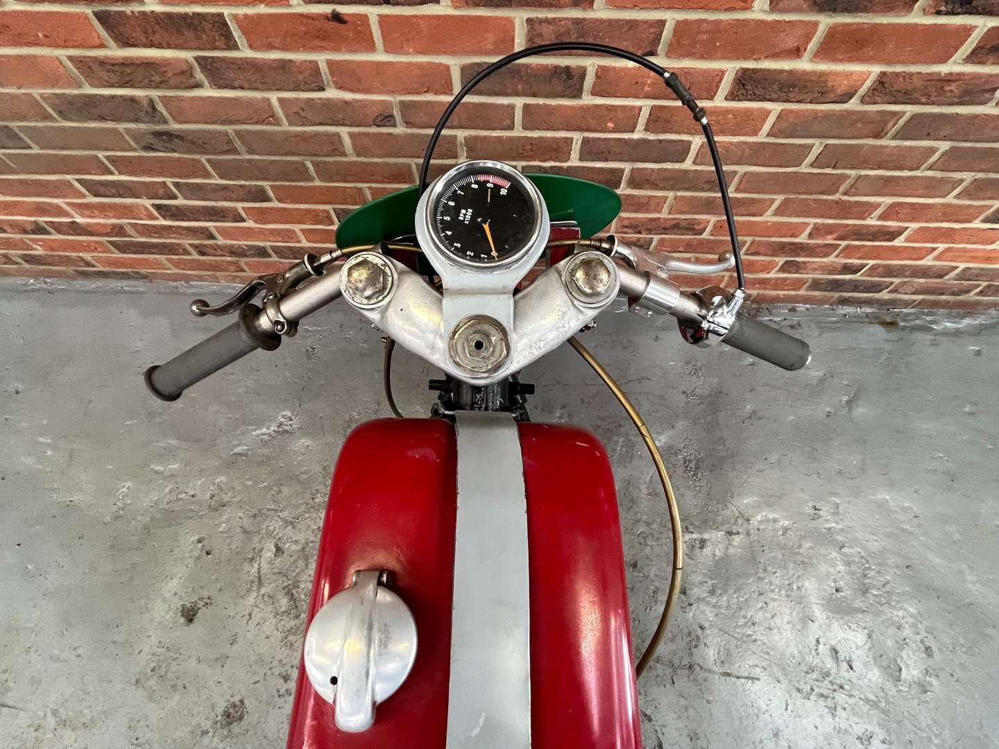 <p>1962 HONDA CB72</p>