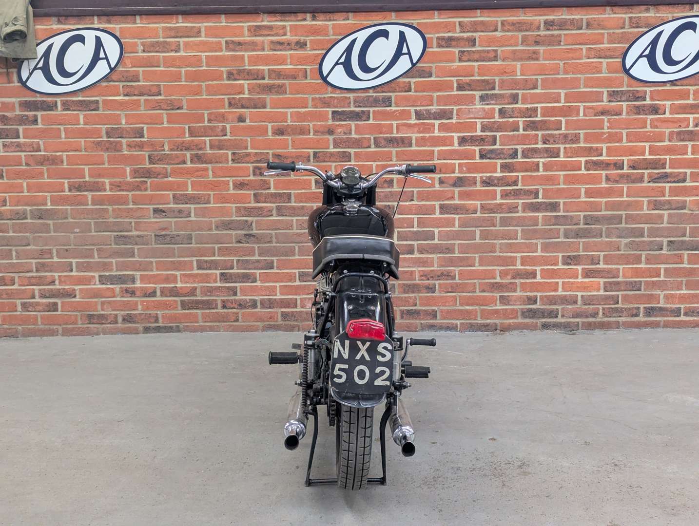 <p>1947 ARIEL SQUARE FOUR</p>