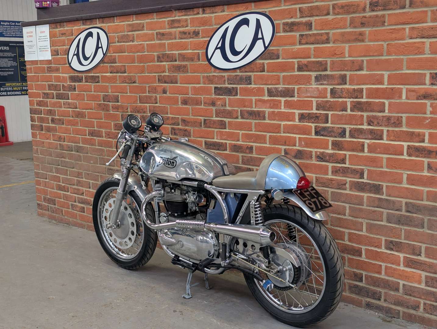 <p>1957 NORTON TRITON</p>