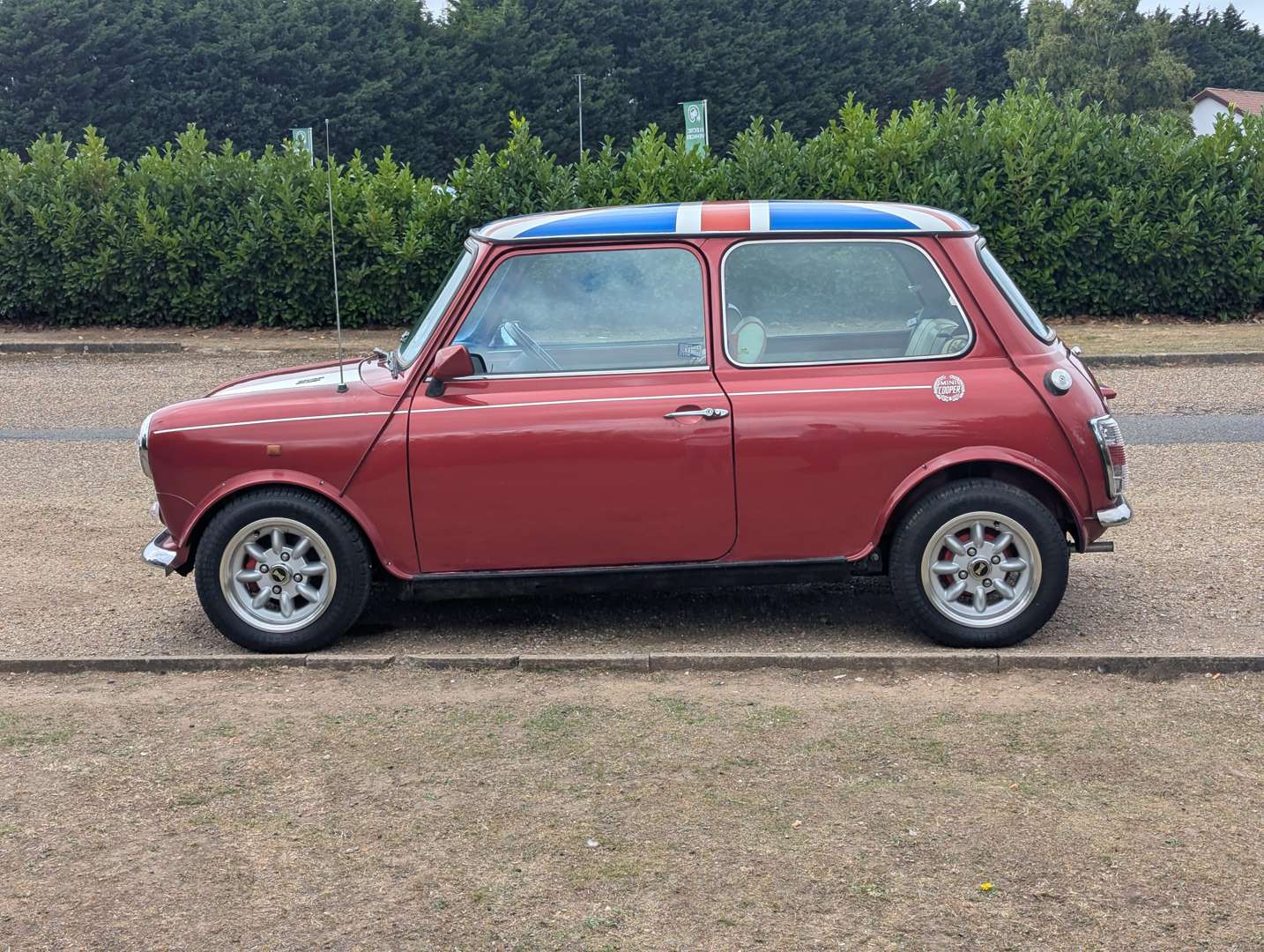 <p>1993 ROVER MINI MAYFAIR</p>