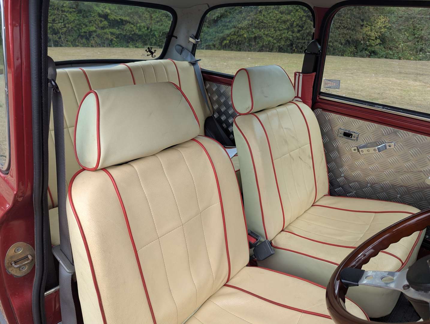 <p>1993 ROVER MINI MAYFAIR</p>