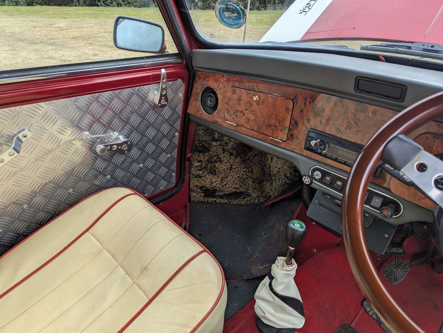 <p>1993 ROVER MINI MAYFAIR</p>