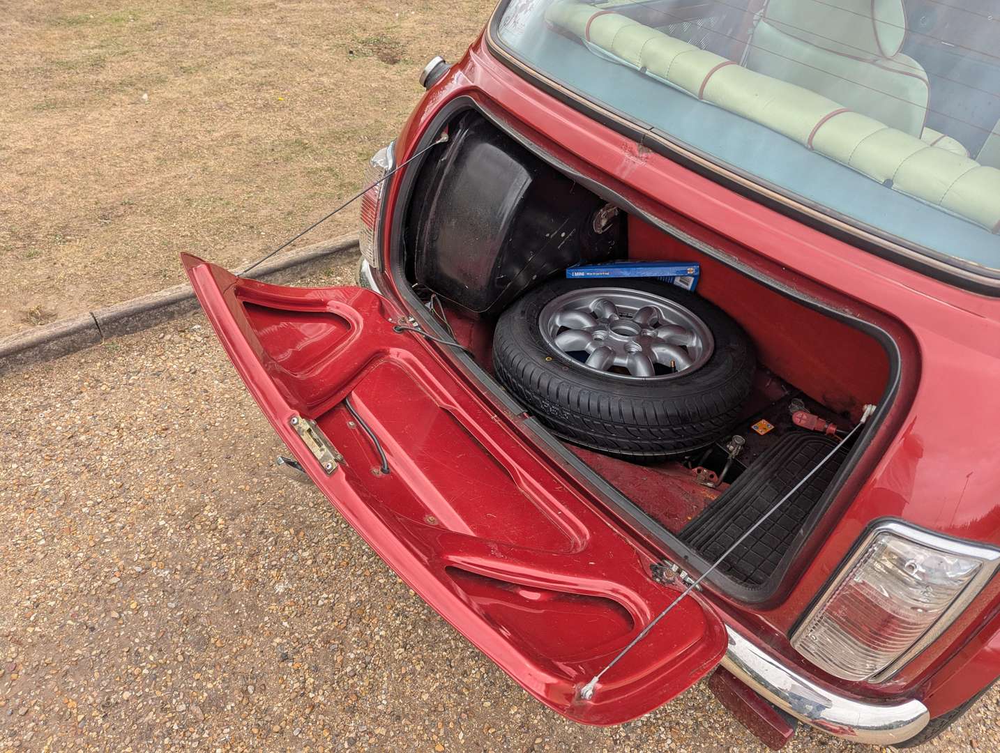 <p>1993 ROVER MINI MAYFAIR</p>