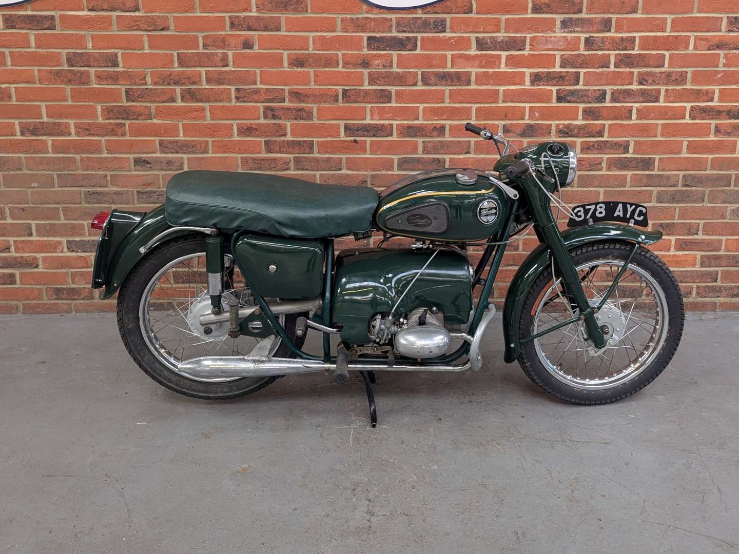 <p>1958 VELOCETTE VALIANT</p>