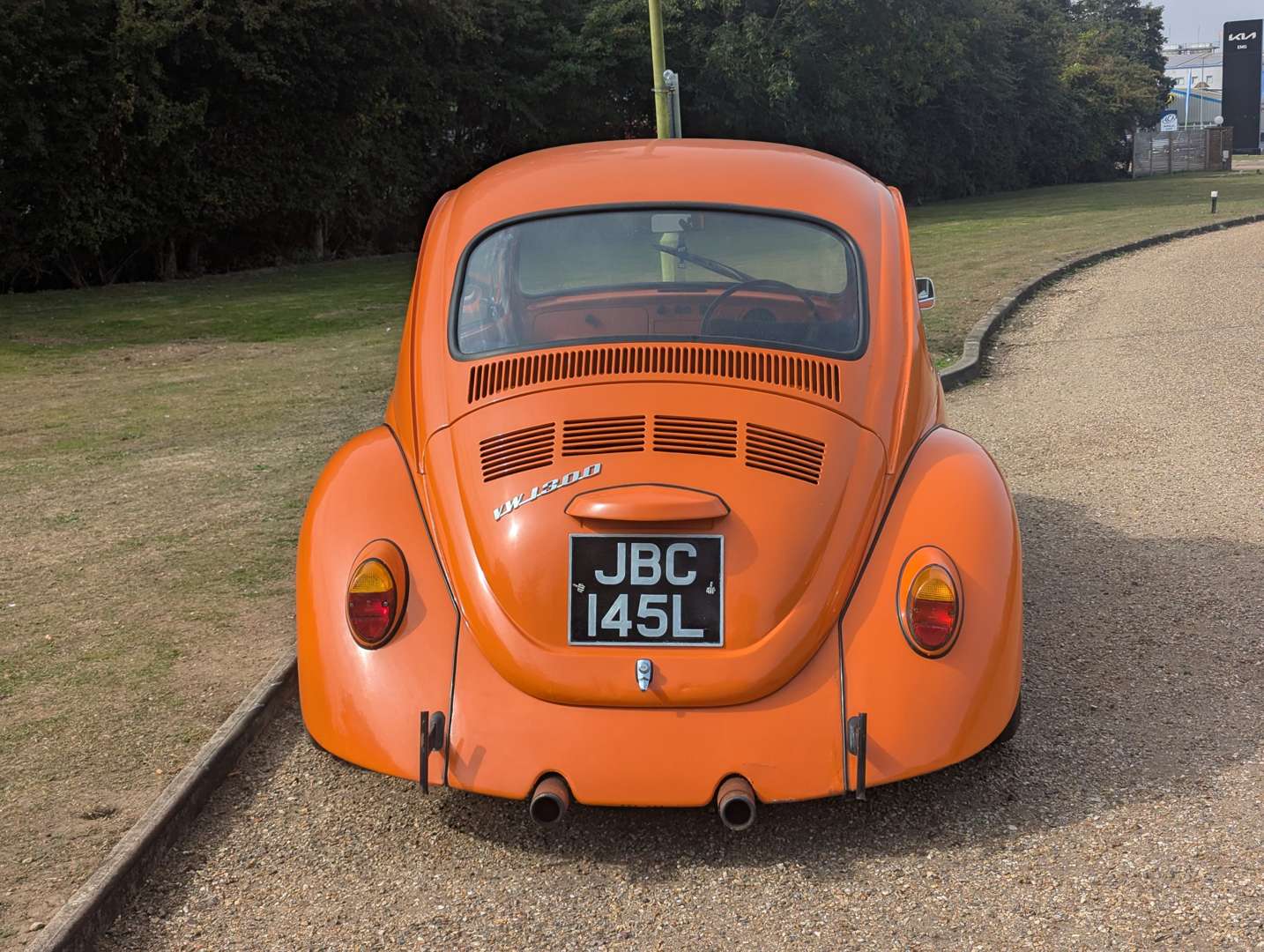 <p>1973 VW BEETLE</p>