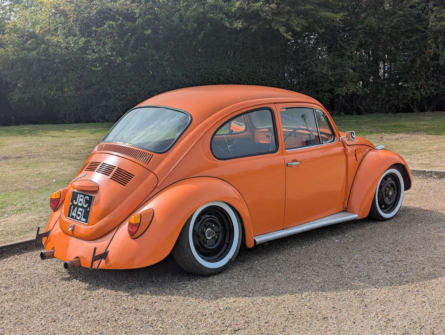 <p>1973 VW BEETLE</p>