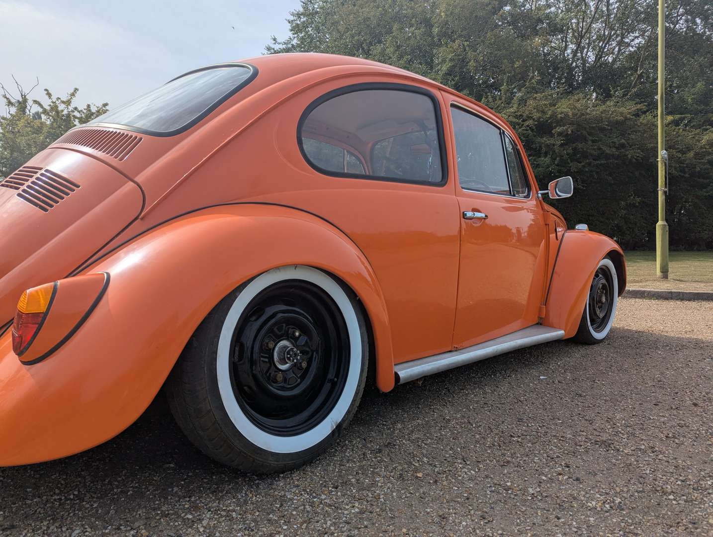 <p>1973 VW BEETLE</p>