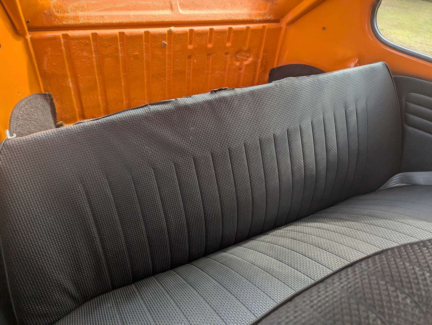 <p>1973 VW BEETLE</p>