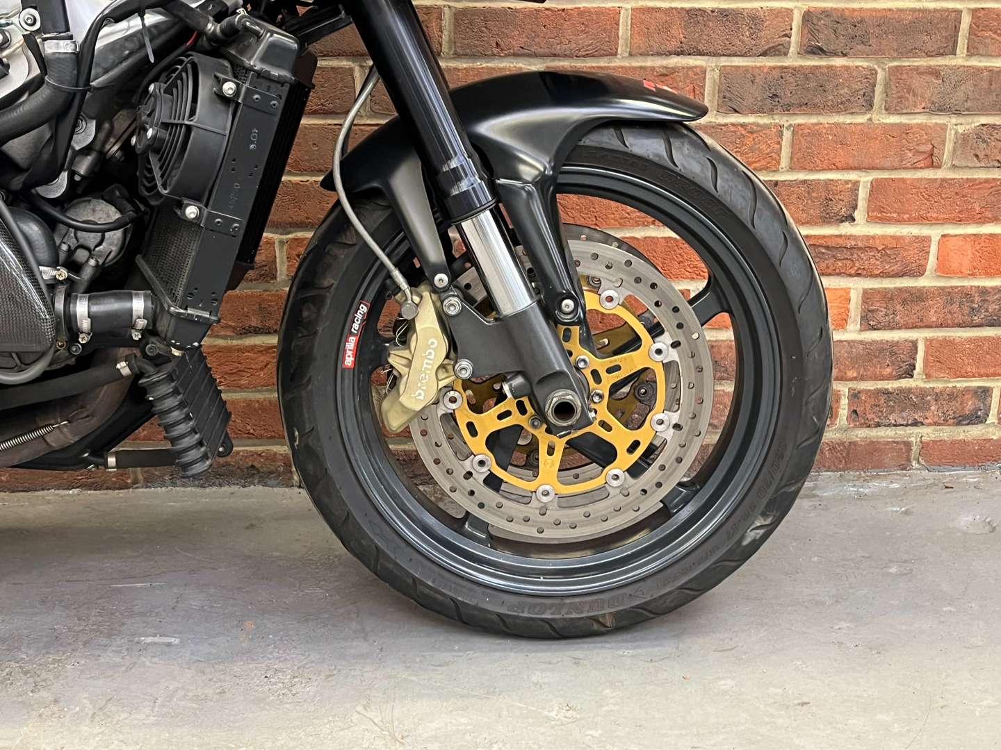 <p>2002 APRILIA RSV1000</p>