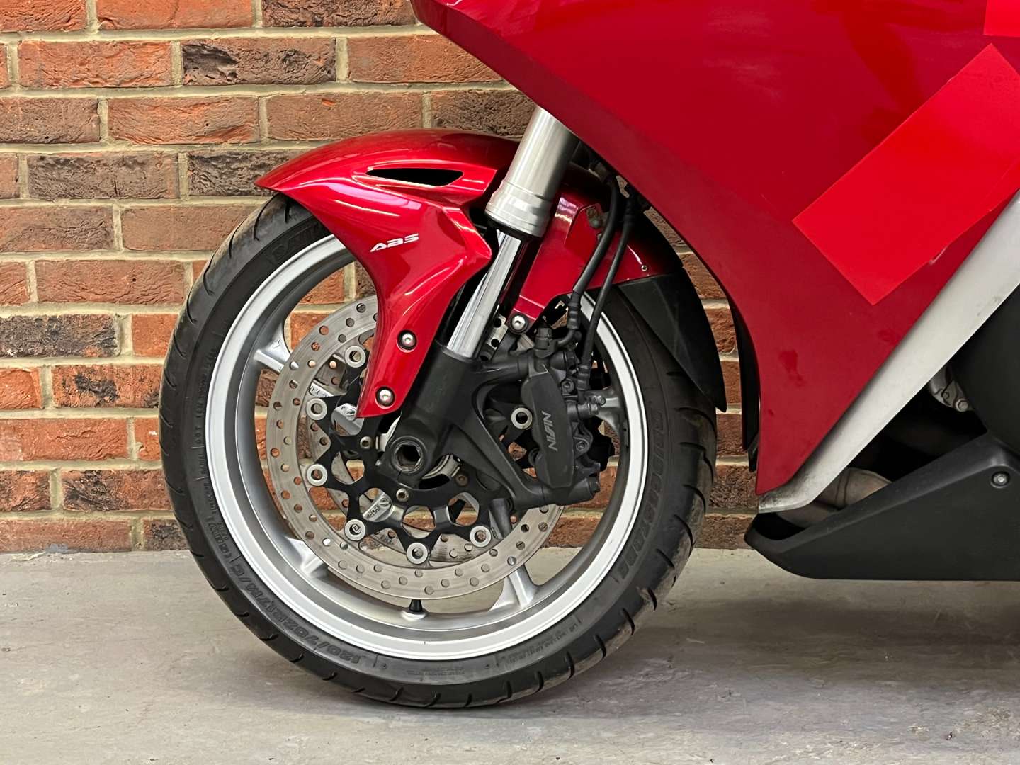 <p>2011 HONDA VFR 1200 F</p>