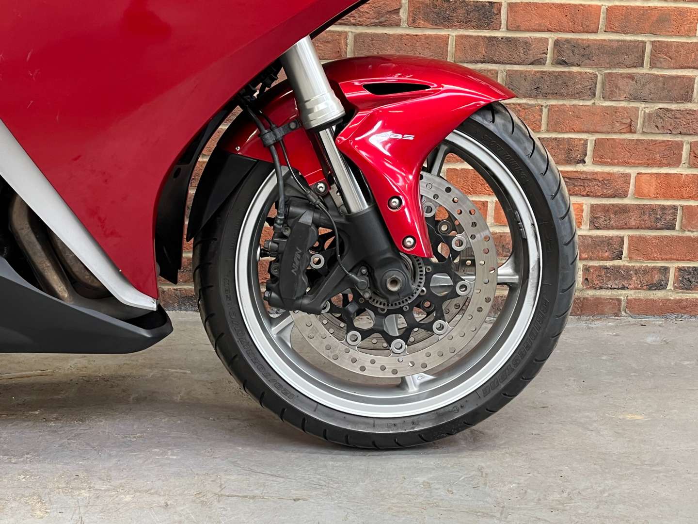 <p>2011 HONDA VFR 1200 F</p>