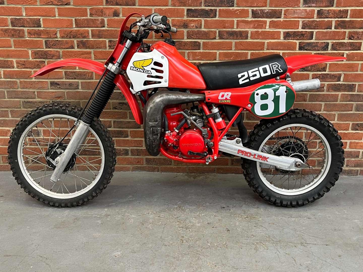 <p>1981 HONDA CR250R 'Red Rocket'</p>