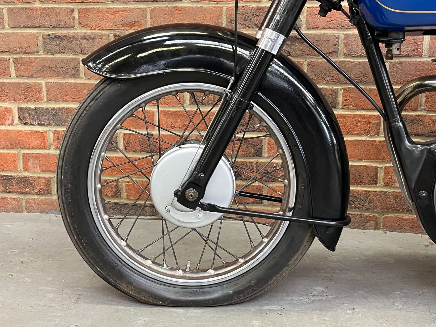 <p>1960 AJS MODEL 14</p>