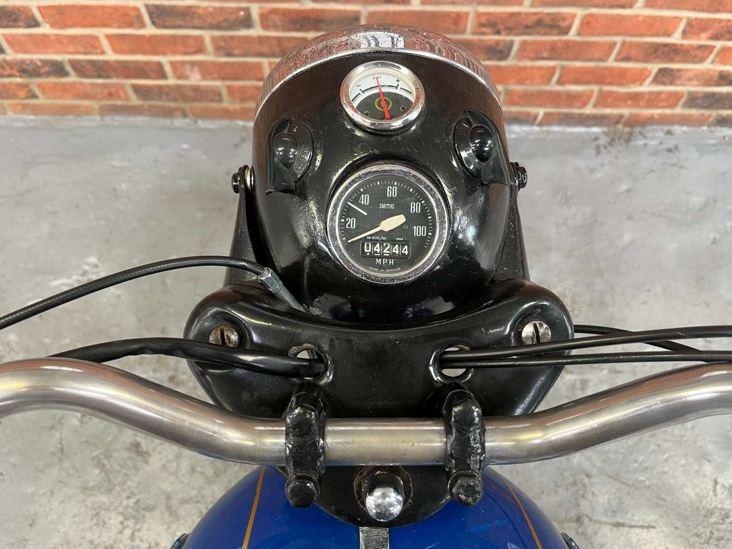 <p>1960 AJS MODEL 14</p>