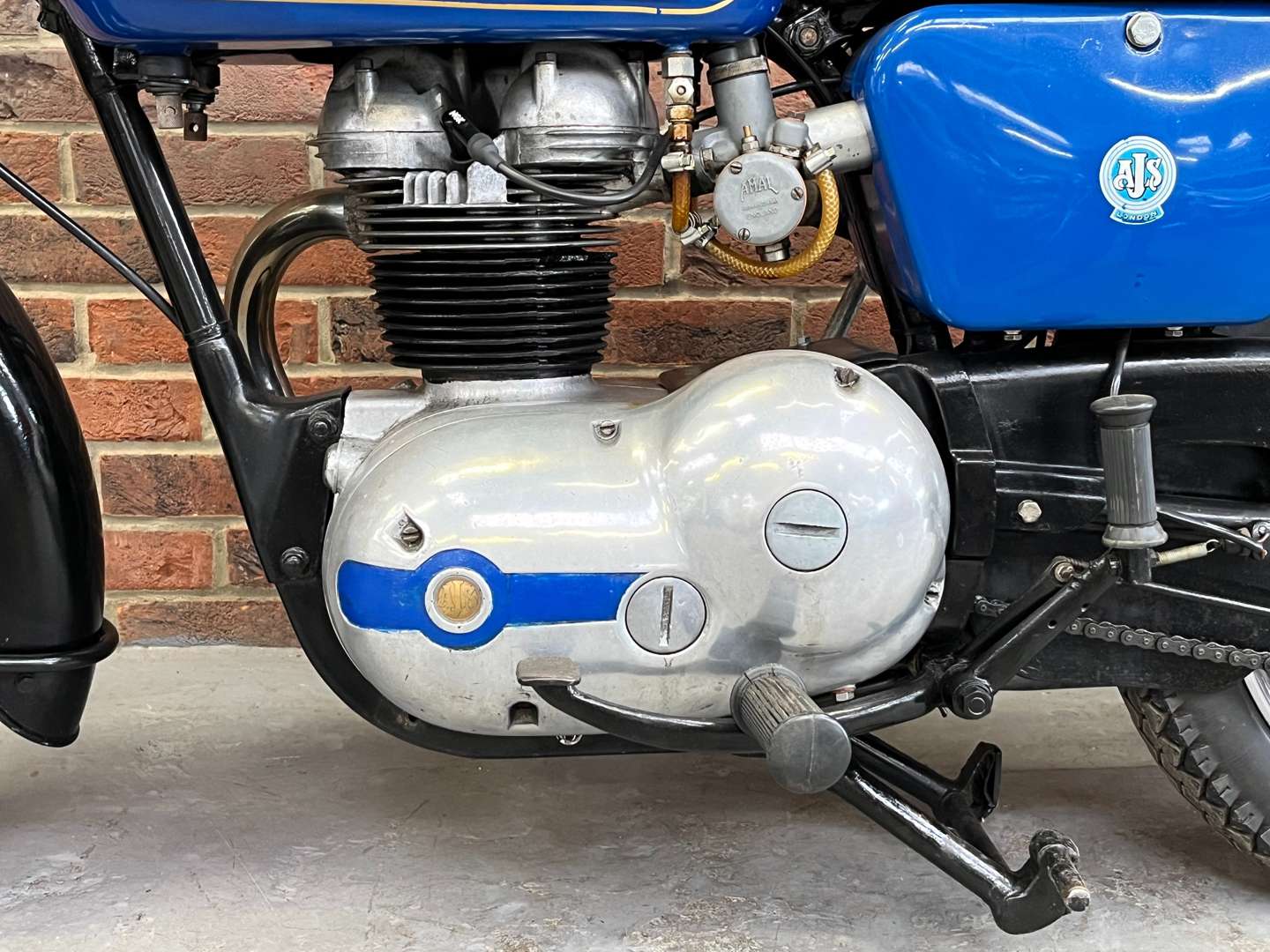 <p>1960 AJS MODEL 14</p>