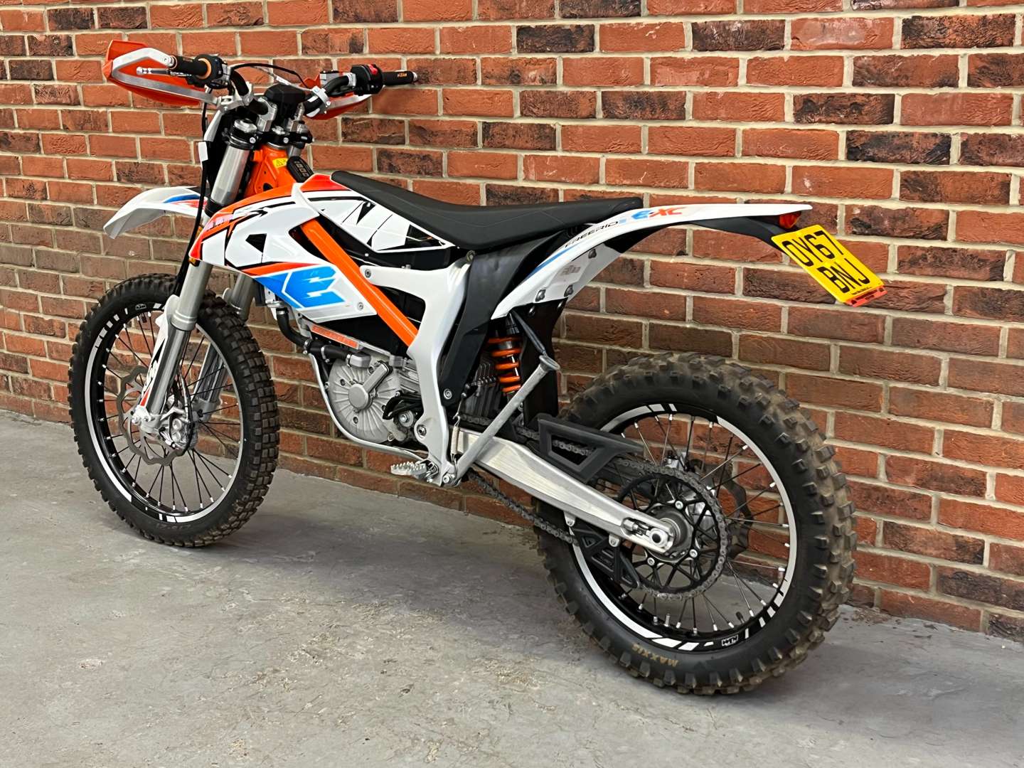 <p>2017 KTM FREERIDE EXC 17</p>