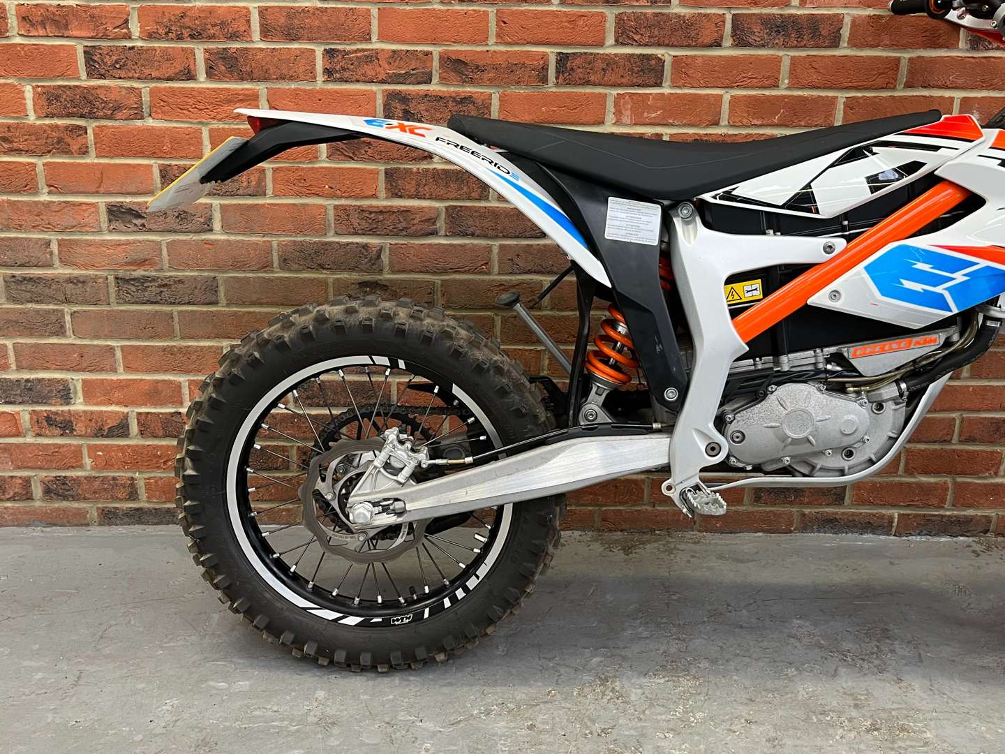 <p>2017 KTM FREERIDE EXC 17</p>