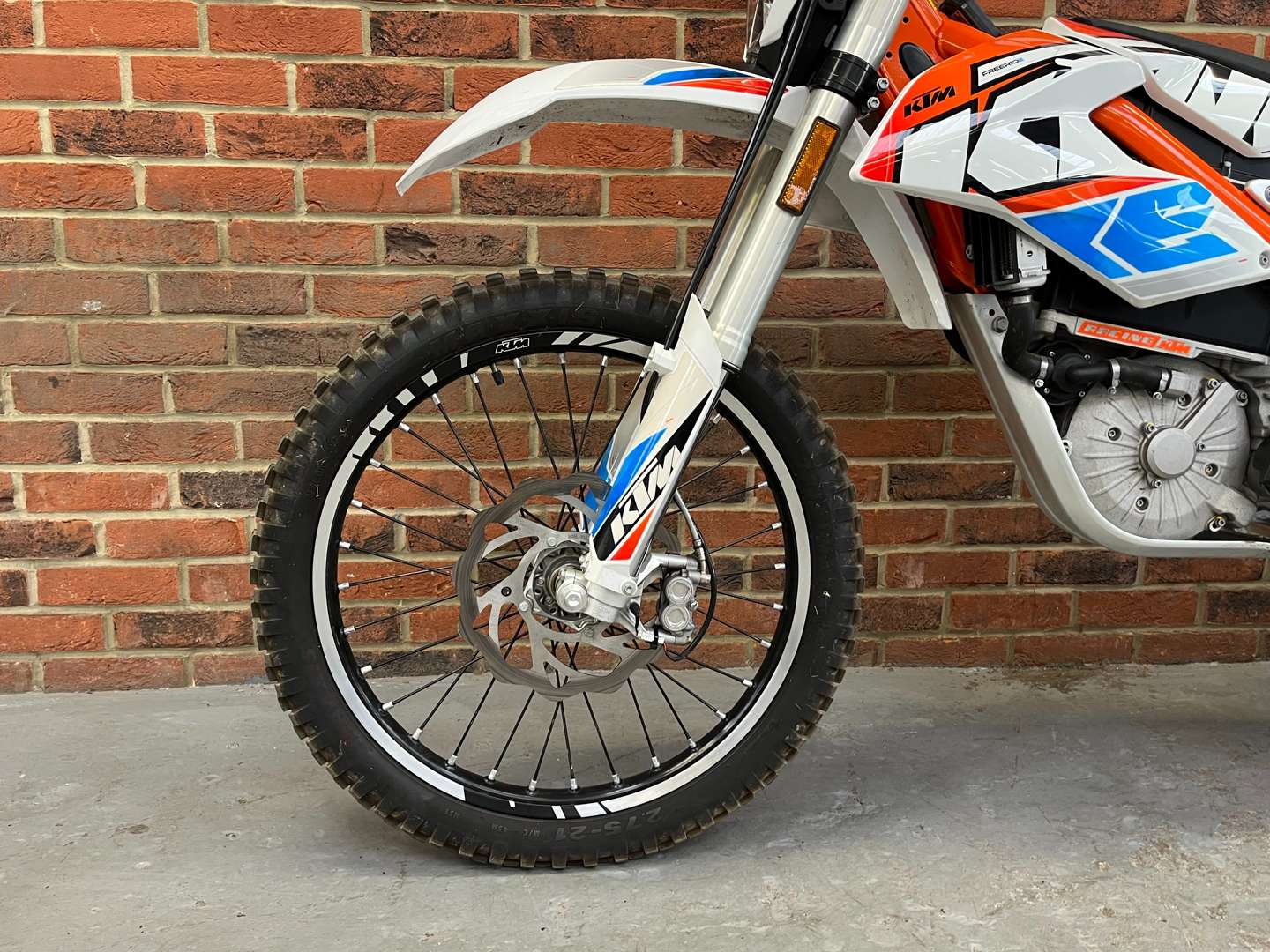 <p>2017 KTM FREERIDE EXC 17</p>