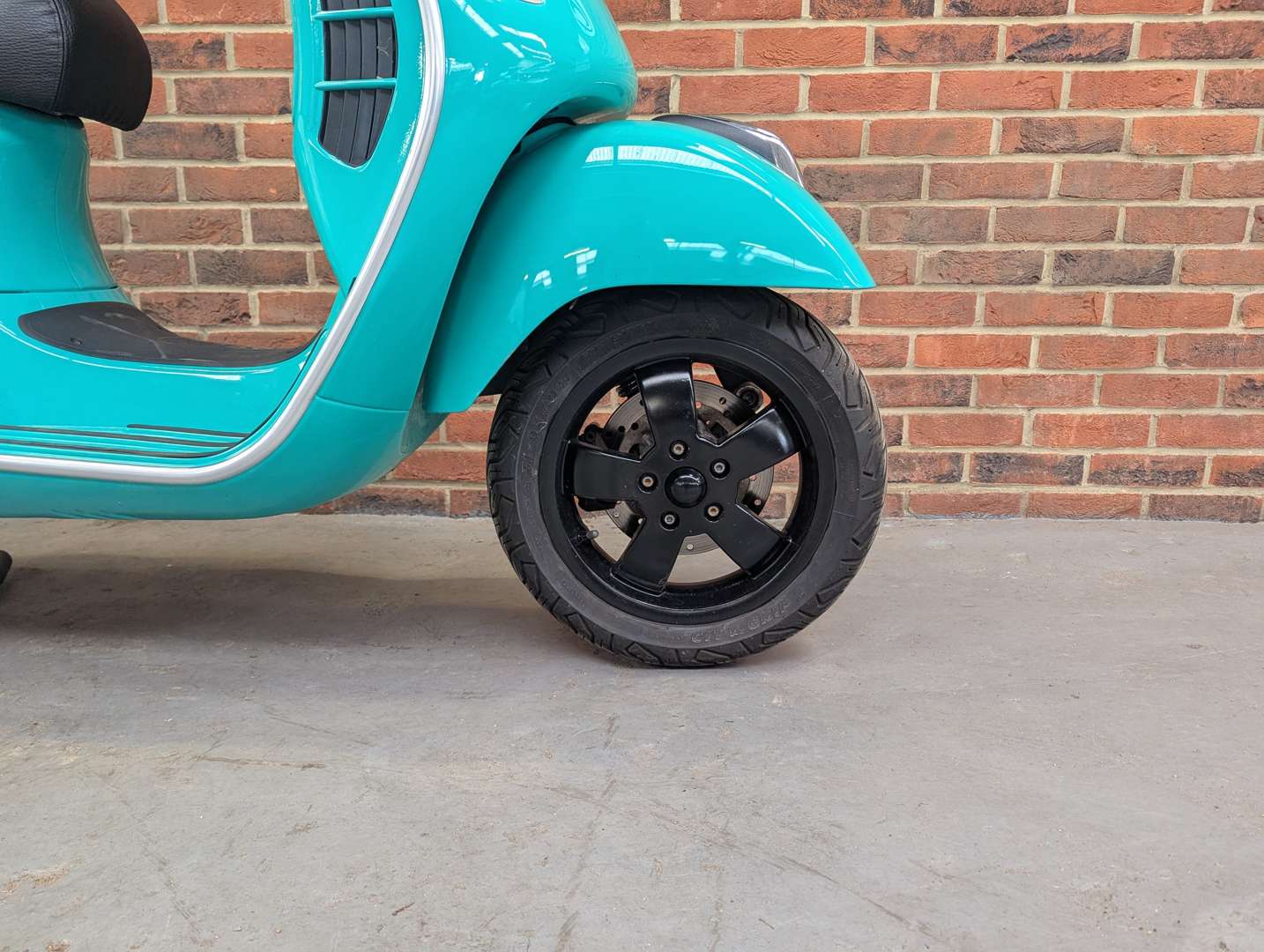 <p>2016 PIAGGIO VESPA GTS 300 ABS</p>