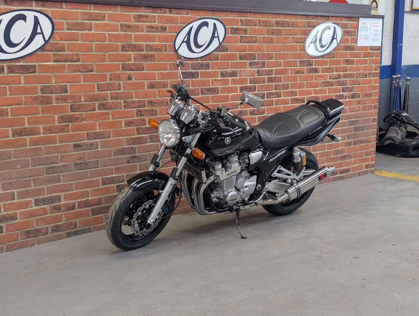 <p>2004 YAMAHA XJR 1300 SP</p>