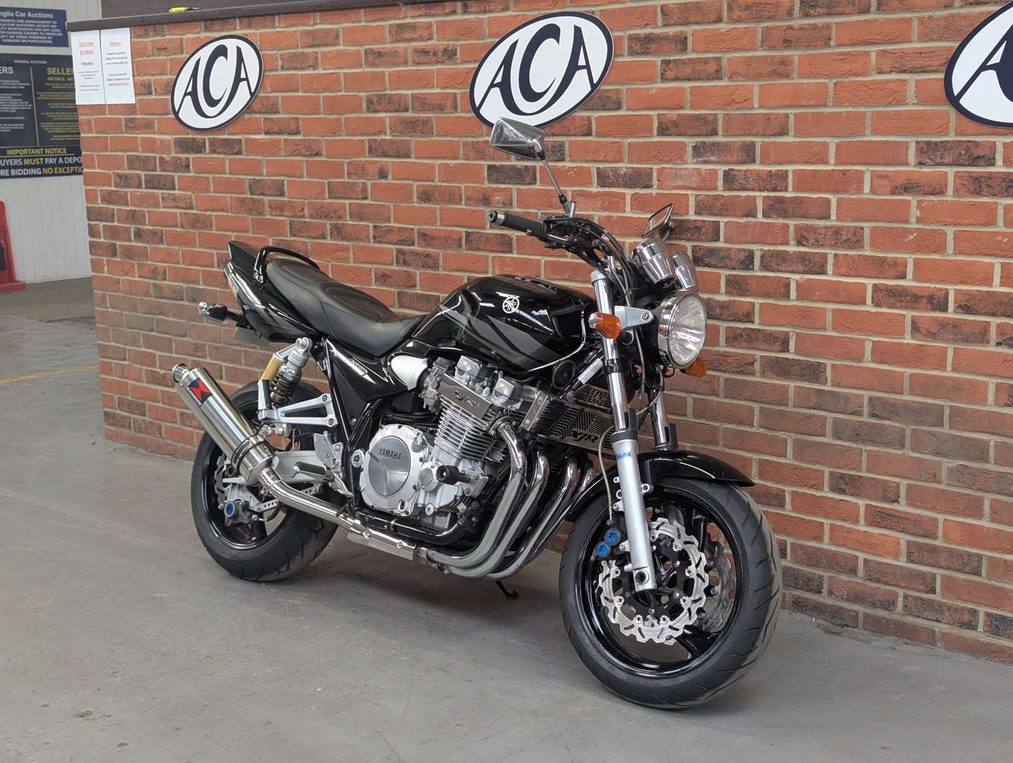 <p>2004 YAMAHA XJR 1300 SP</p>