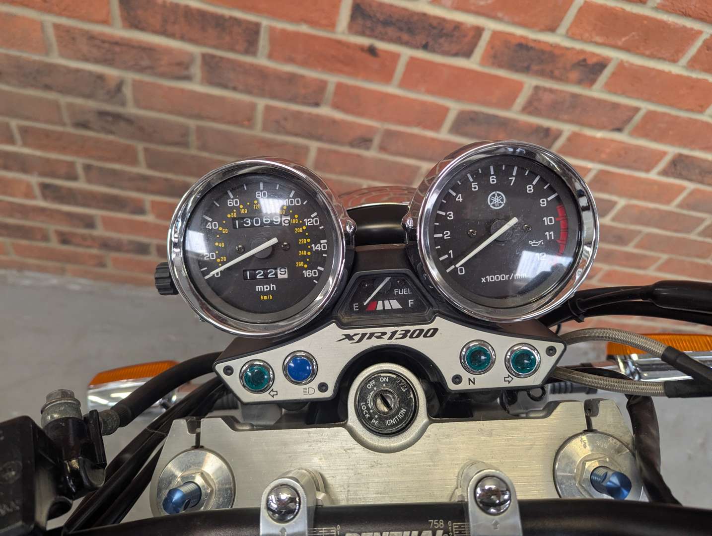 <p>2004 YAMAHA XJR 1300 SP</p>