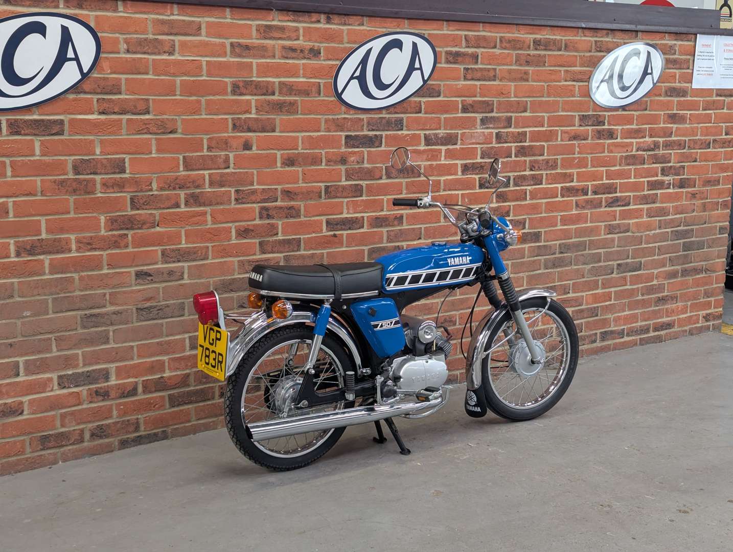 <p>1977 YAMAHA FS1E</p>